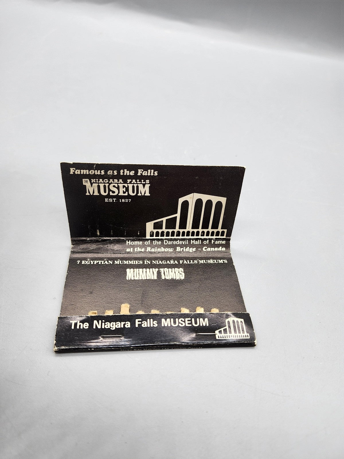 Vintage Niagara Falls Museum Matchbook Daredevil Mummy Tombs Souvenir Canada