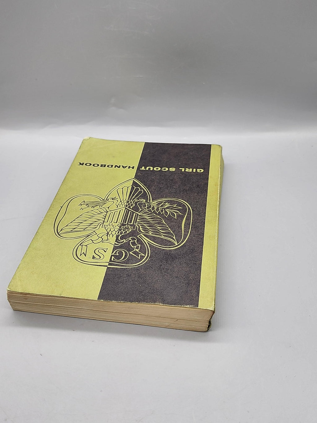 Vintage Girl Scout Handbook Girl Scouts USA Green PB Intermediate Program 1959