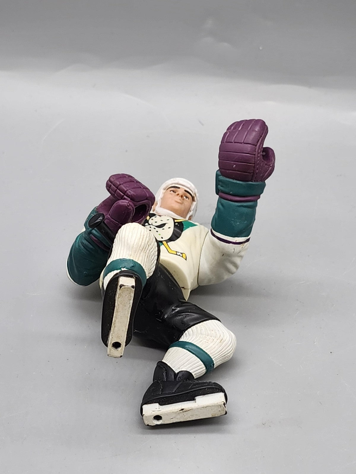 Vintage Mighty Ducks Paul Kariya Action Figure Plastic Toy Loose White Hockey