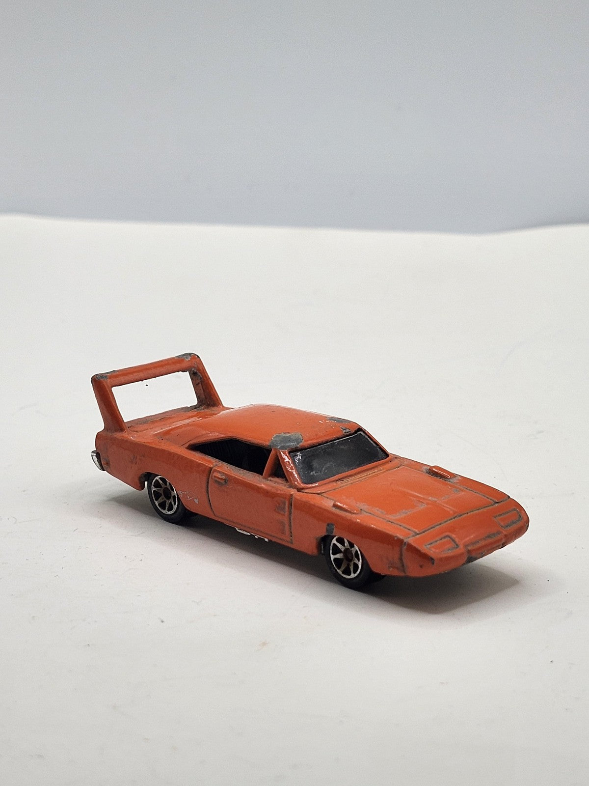 Vintage Hot Wheels Winged Race Car 1:64 Diecast Toy Car Small Orange Loose Zamak