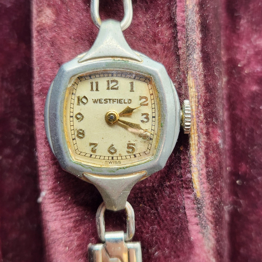 Vintage Westfield Womens Watch Silver Tone Champagne Dial Bracelet Swiss Box