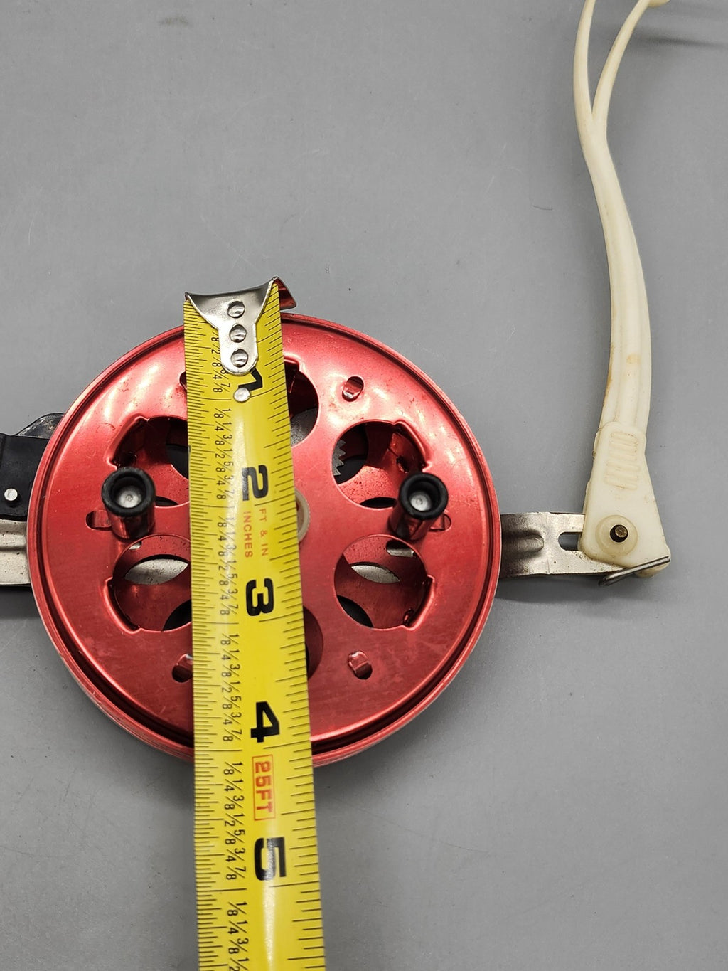 Vintage Vuokko Red Aluminum Fly Reel Ice Fishing Trigger Handle Spool Finland