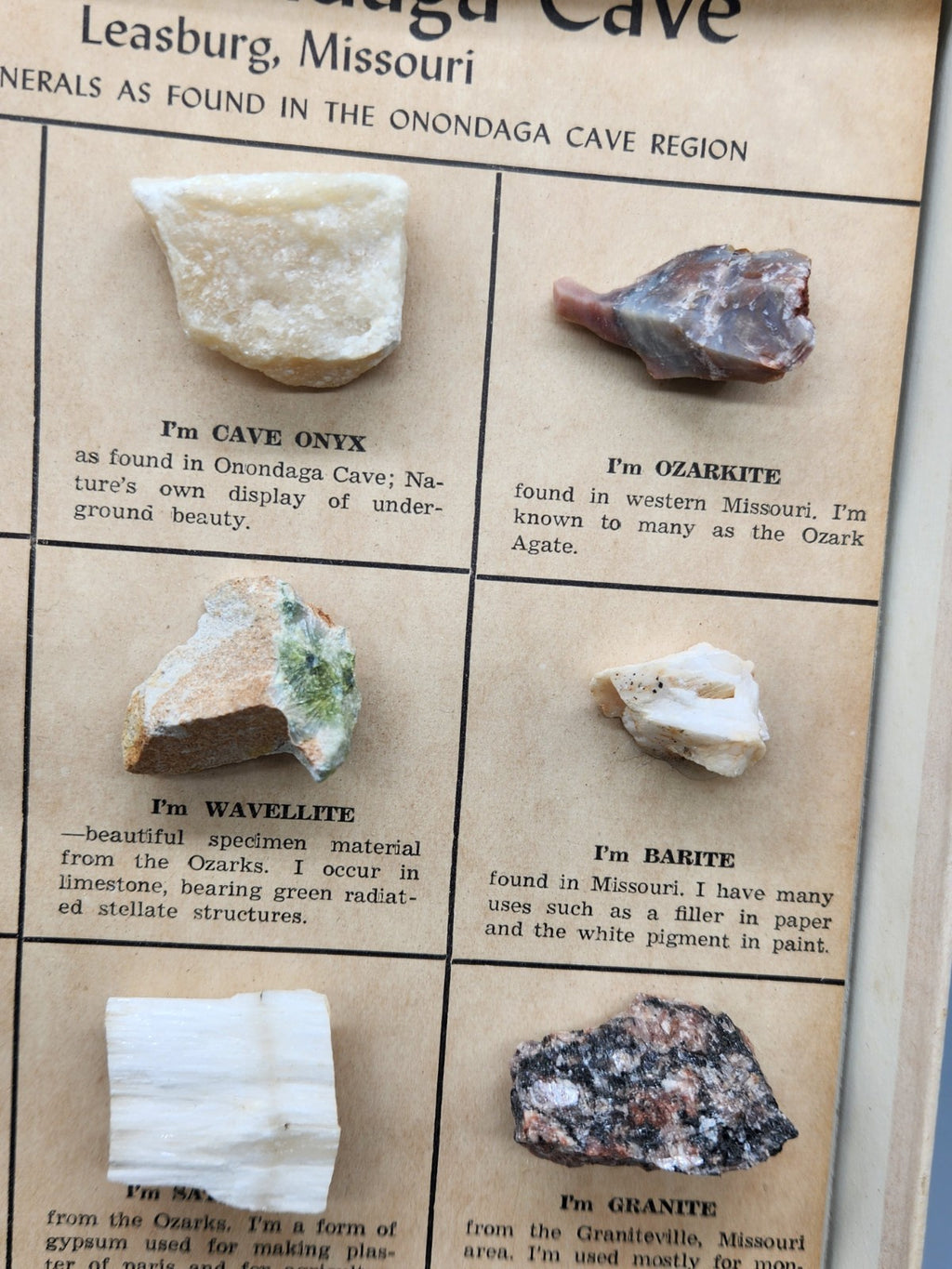 Vintage Onondaga Cave Leasburg MO Rock Mineral Specimen Display Souvenir Box