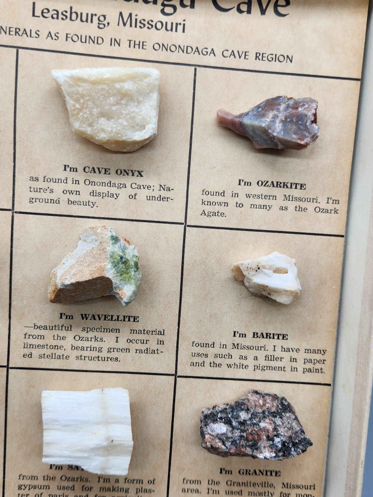 Vintage Onondaga Cave Leasburg MO Rock Mineral Specimen Display Souvenir Box