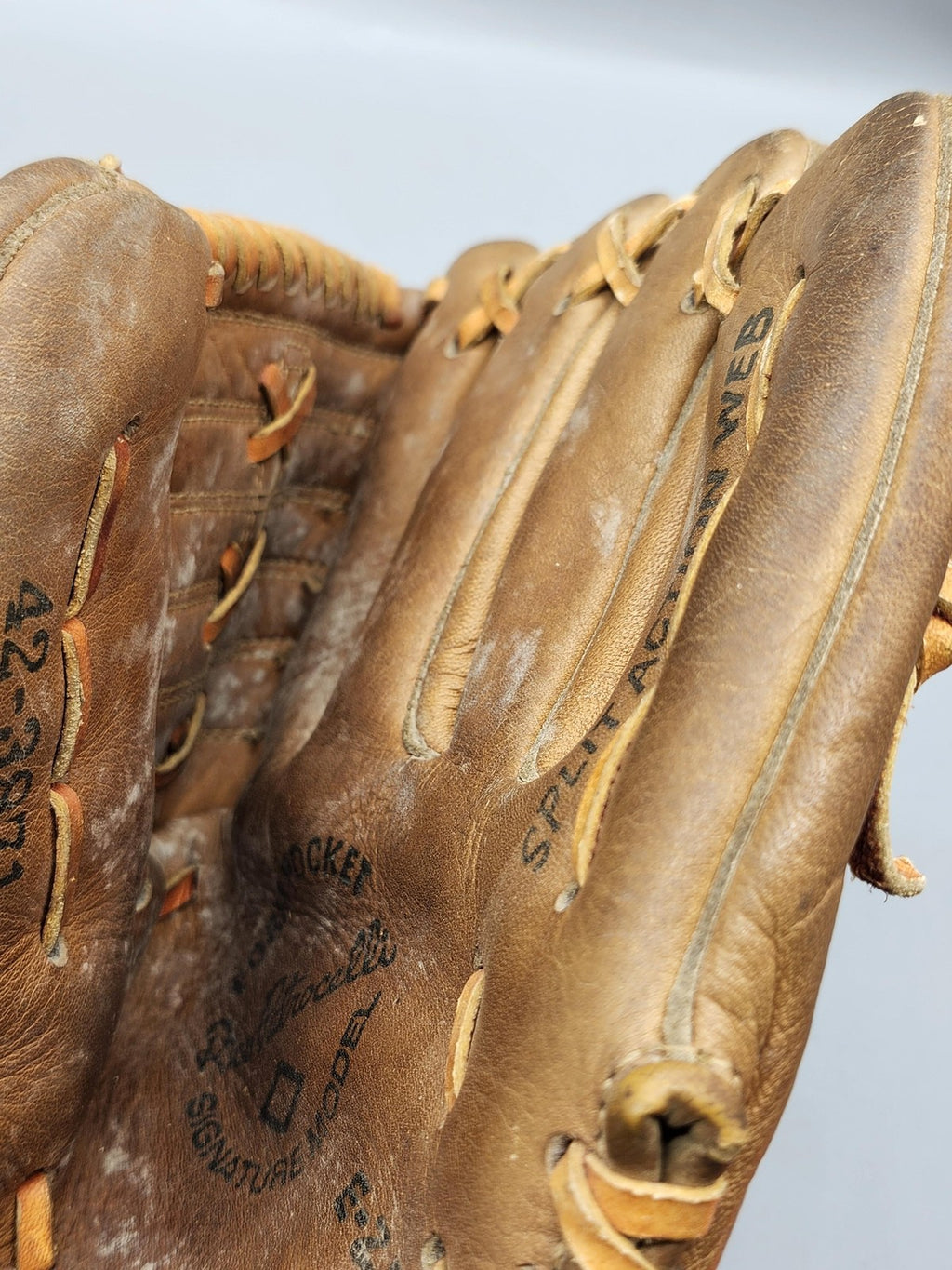 Vintage Spalding Rico Petrocelli 11 Infield Baseball Glove Brown Leather RHT