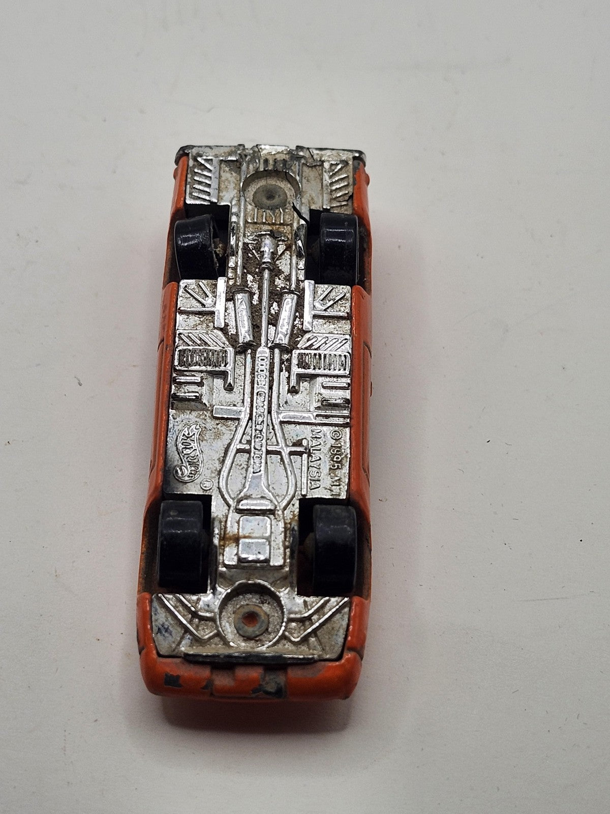 Vintage Hot Wheels Winged Race Car 1:64 Diecast Toy Car Small Orange Loose Zamak
