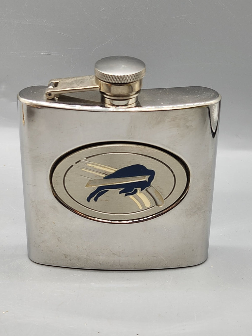 Buffalo Bills Stainless Steel Hip Flask NFL Football Barware Liquor Flask