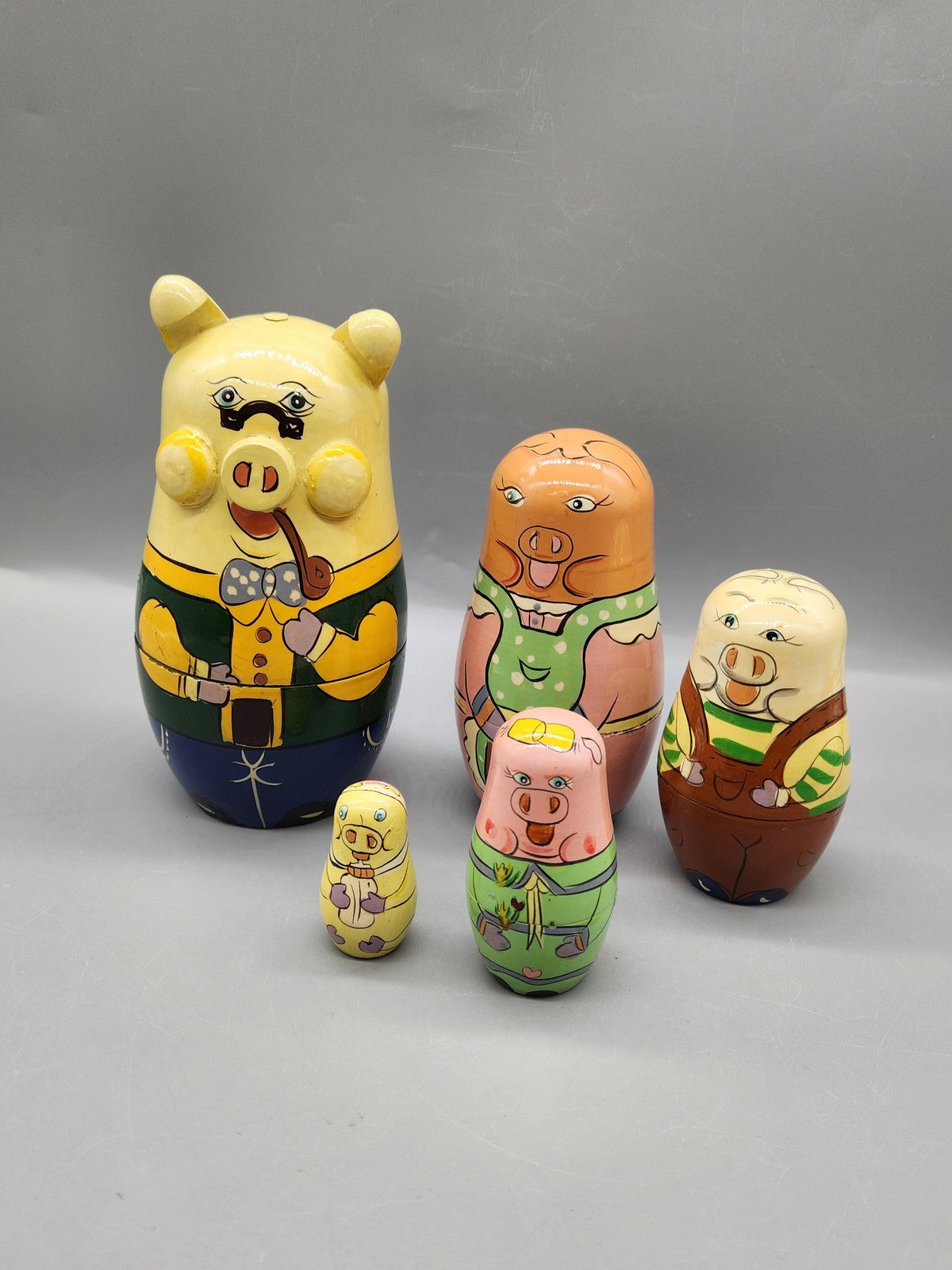 Unmarked Pig Nesting Figurines Lot 5 Medium Multicolor Wood Farm Folk Art Decor