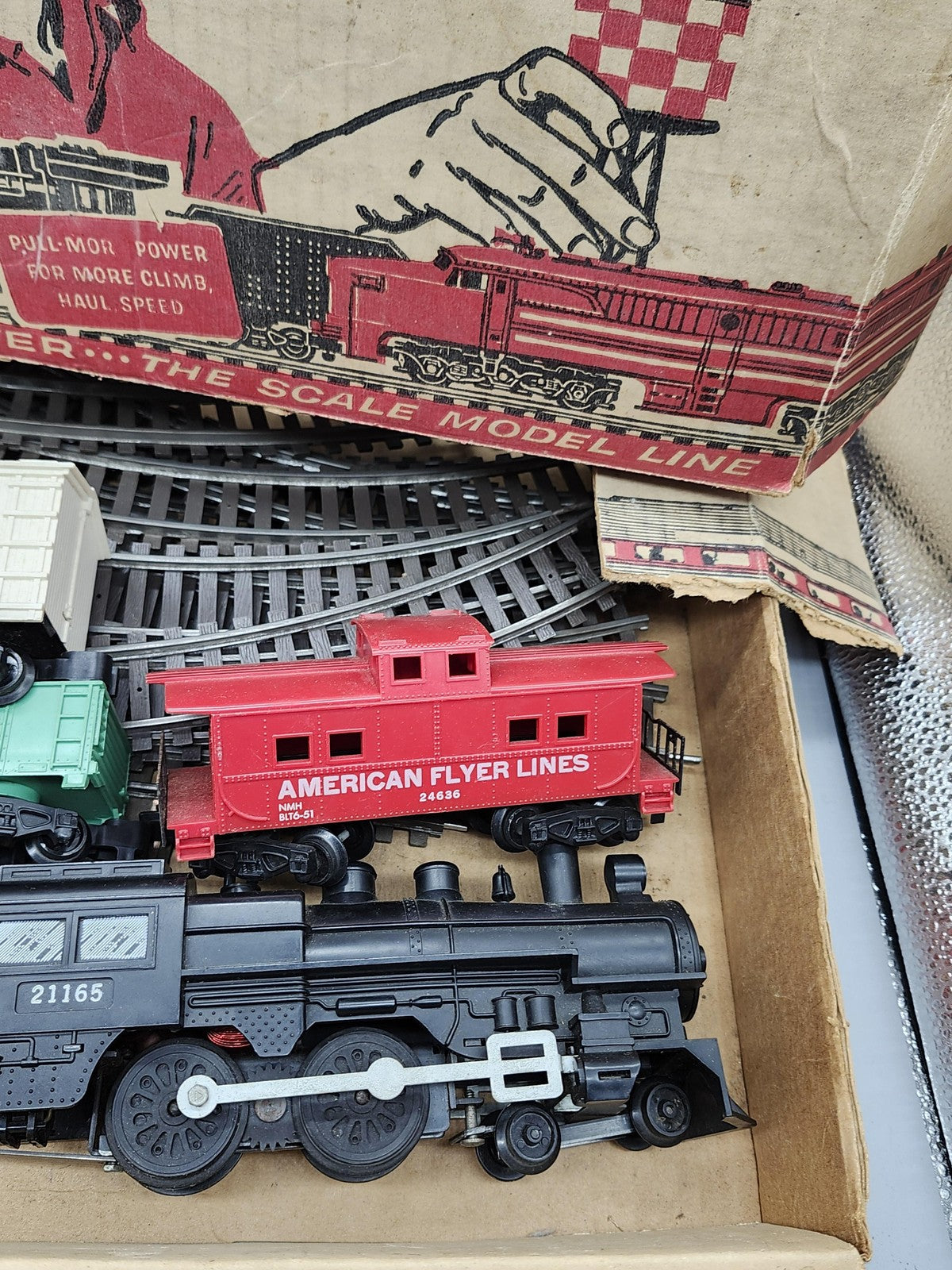 Vintage American Flyer S Gauge Electric Train Set 20705 Steam Freight Cars Track