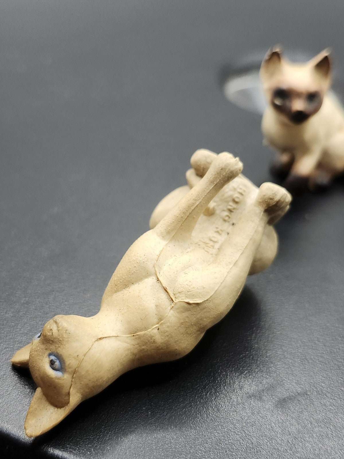Vintage Siamese Cat Figurines Lot 3 Small Resin Kitten Miniatures Tan Red Decor