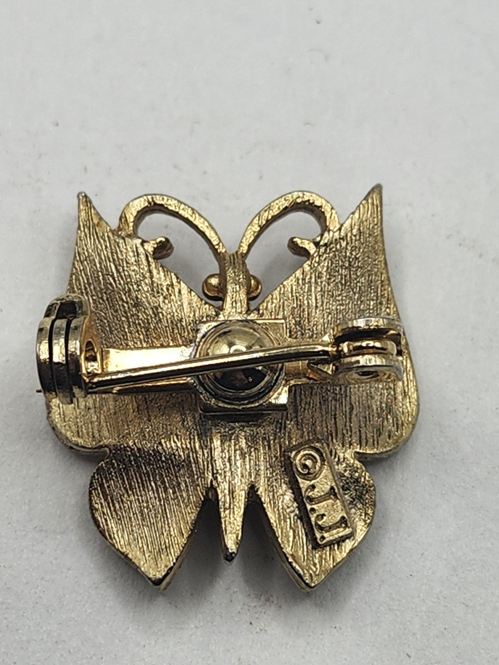 GJ Butterfly Brooch Pin Gold Tone Blue Rhinestone Insect Costume Jewelry Gift