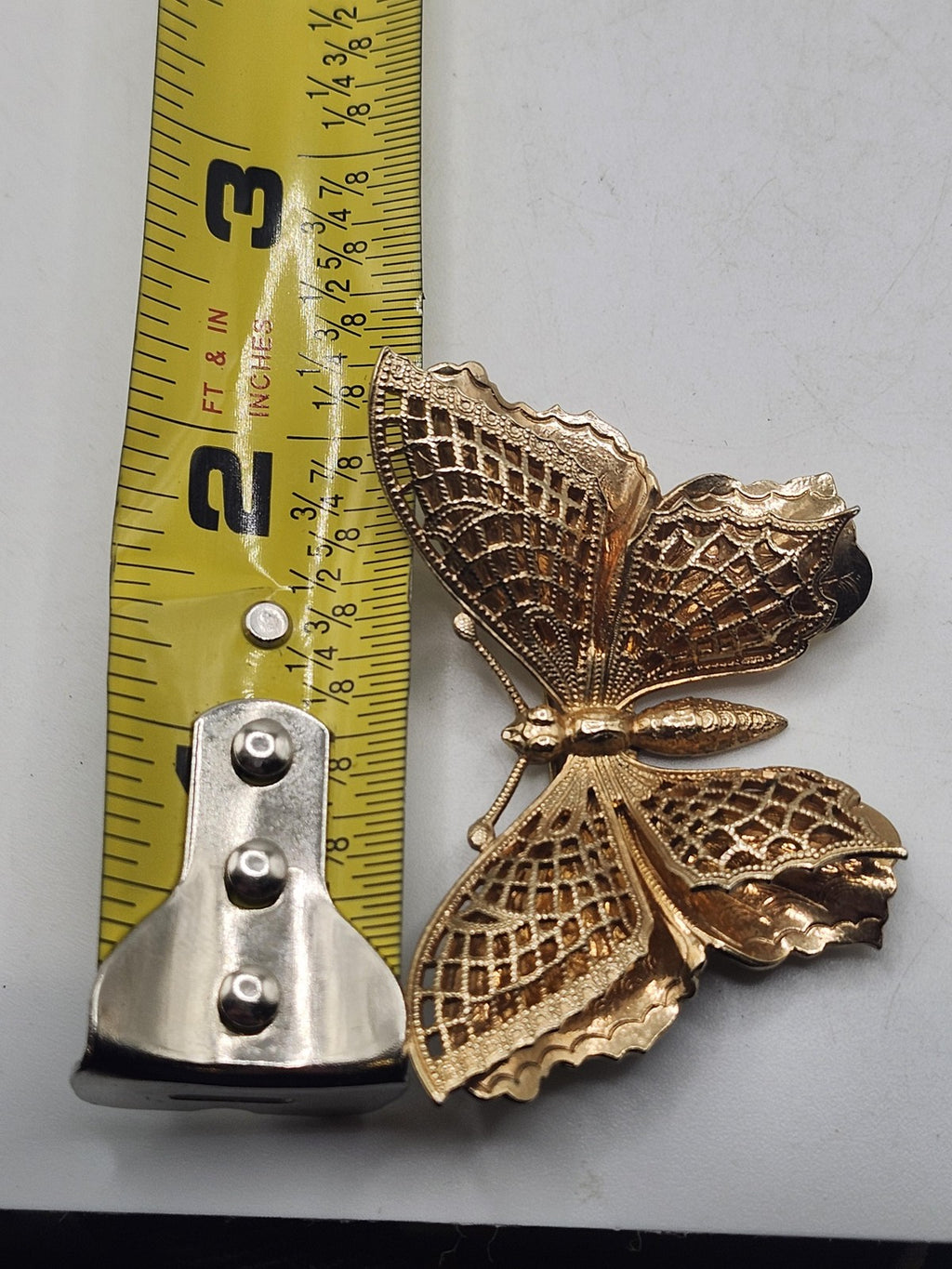 Gold Tone Butterfly Brooch Pin Filigree Openwork Insect Costume Jewelry Large