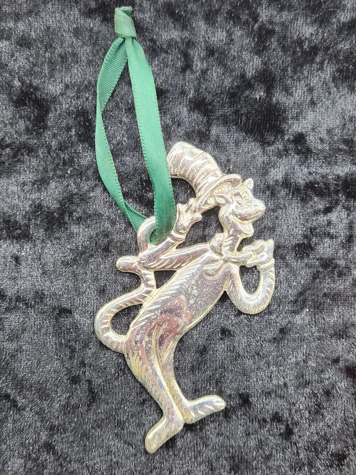 Giftco Dr Seuss Cat In The Hat Silver Metal Christmas Tree Bauble Ornament Decor