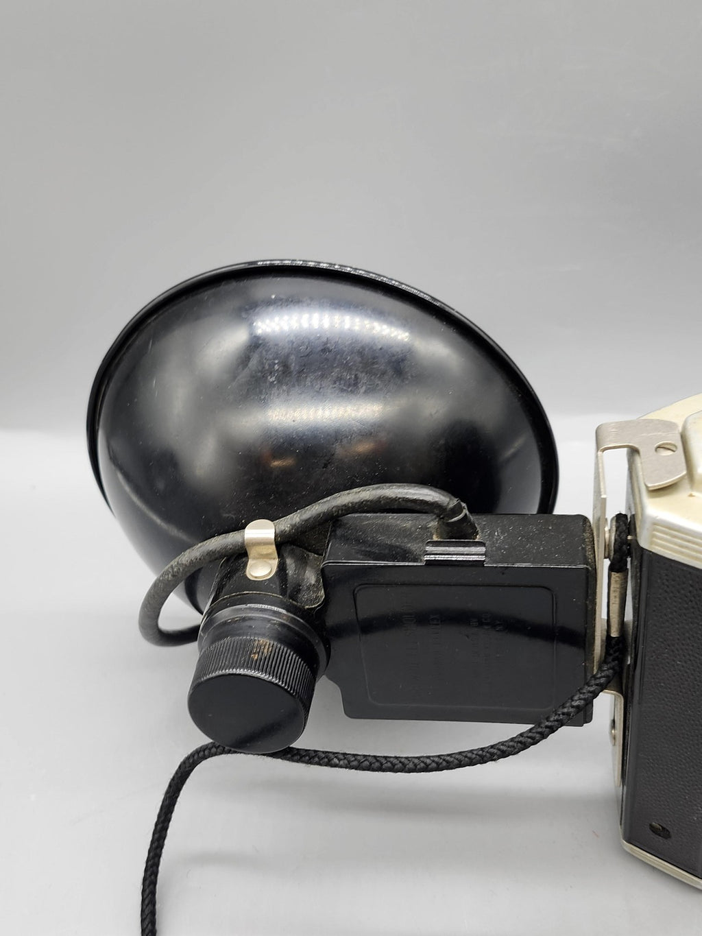 Vintage Kodak Brownie Reflex Synchro Model Camera 127 Film Flash Black USA