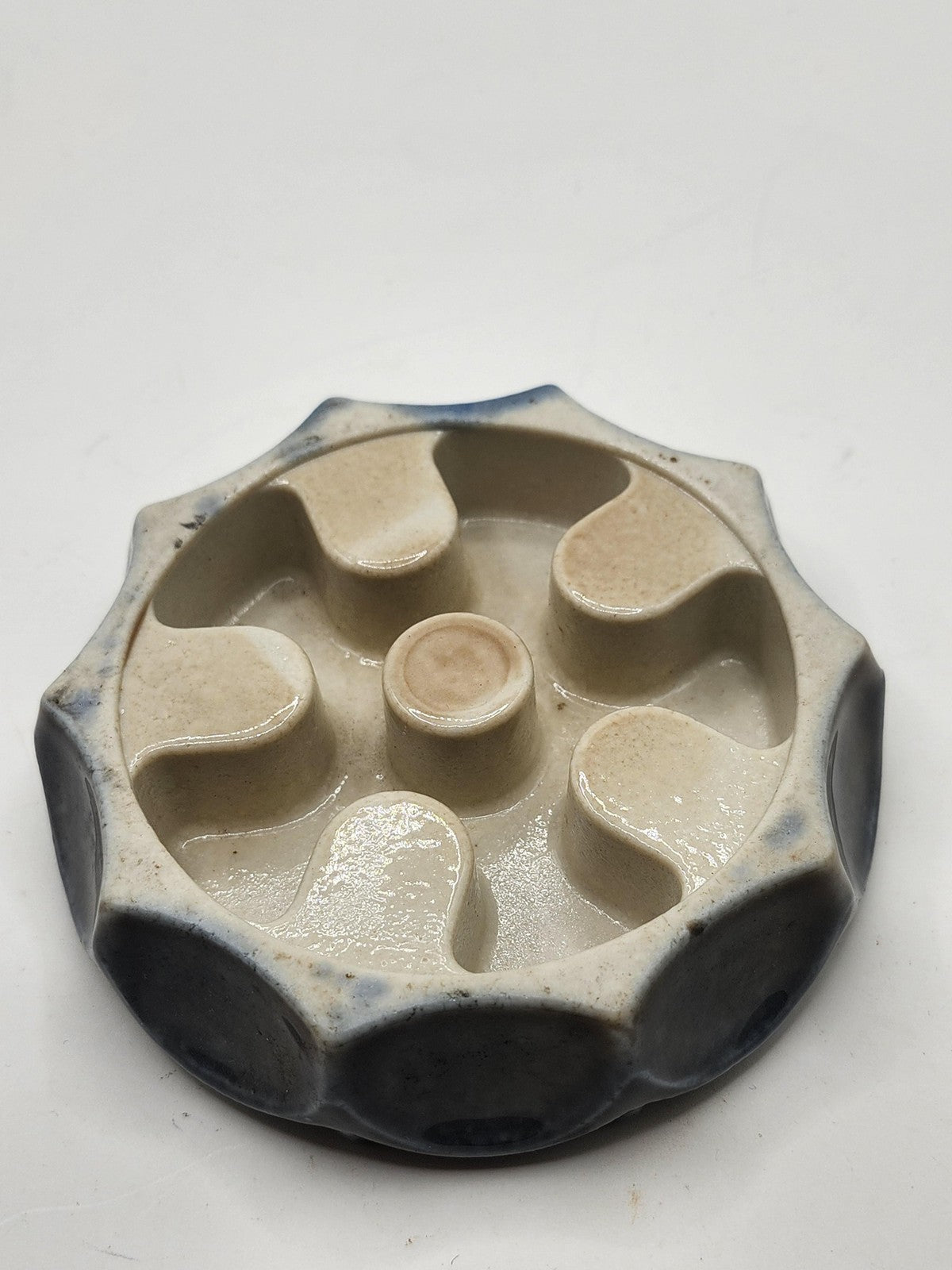 Unmarked Brown Stoneware Floral Candle Holder Round Multi Taper Table Decor