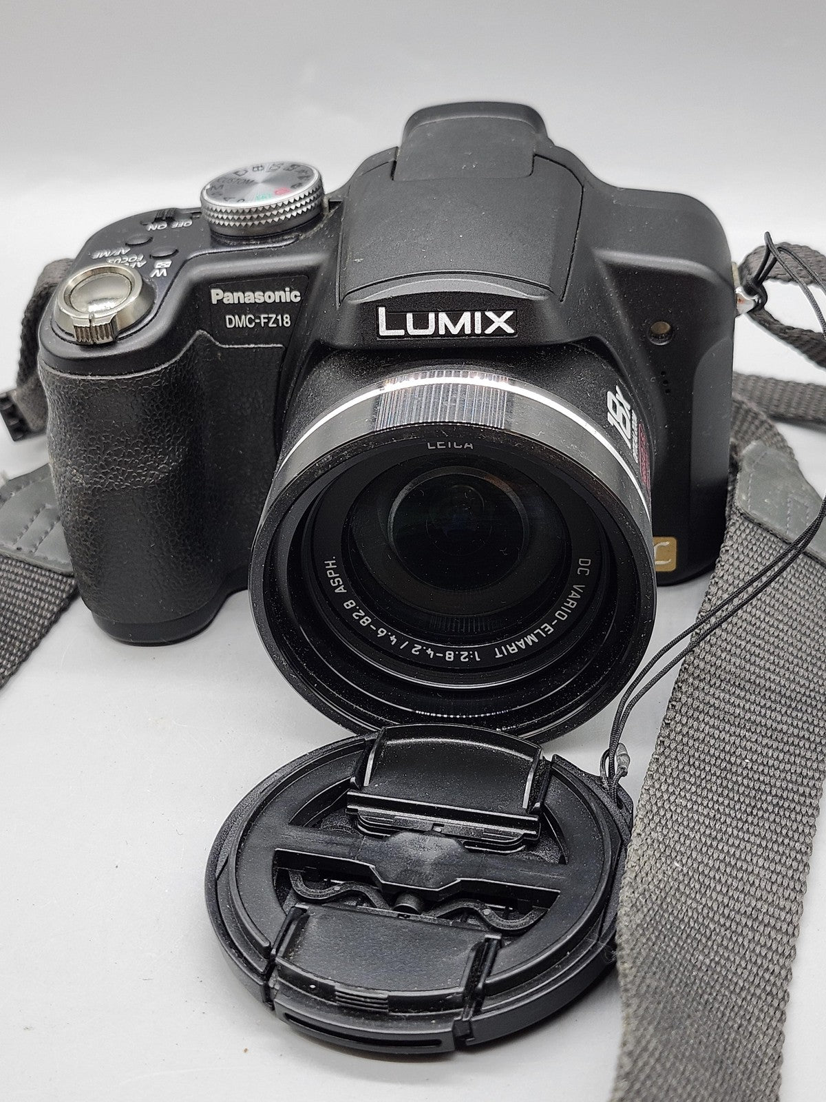 Panasonic Lumix DMC-FZ18 Digital Camera 8.1MP 18X Zoom Black For Parts Repair