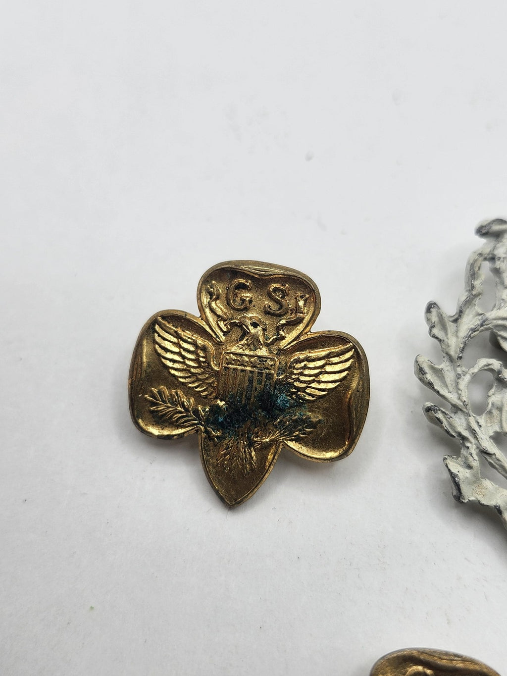 Vintage Girl Scout GS Trefoil Pins Cub Scouts Wolf Medal Lot 5 Brass Gold Tone