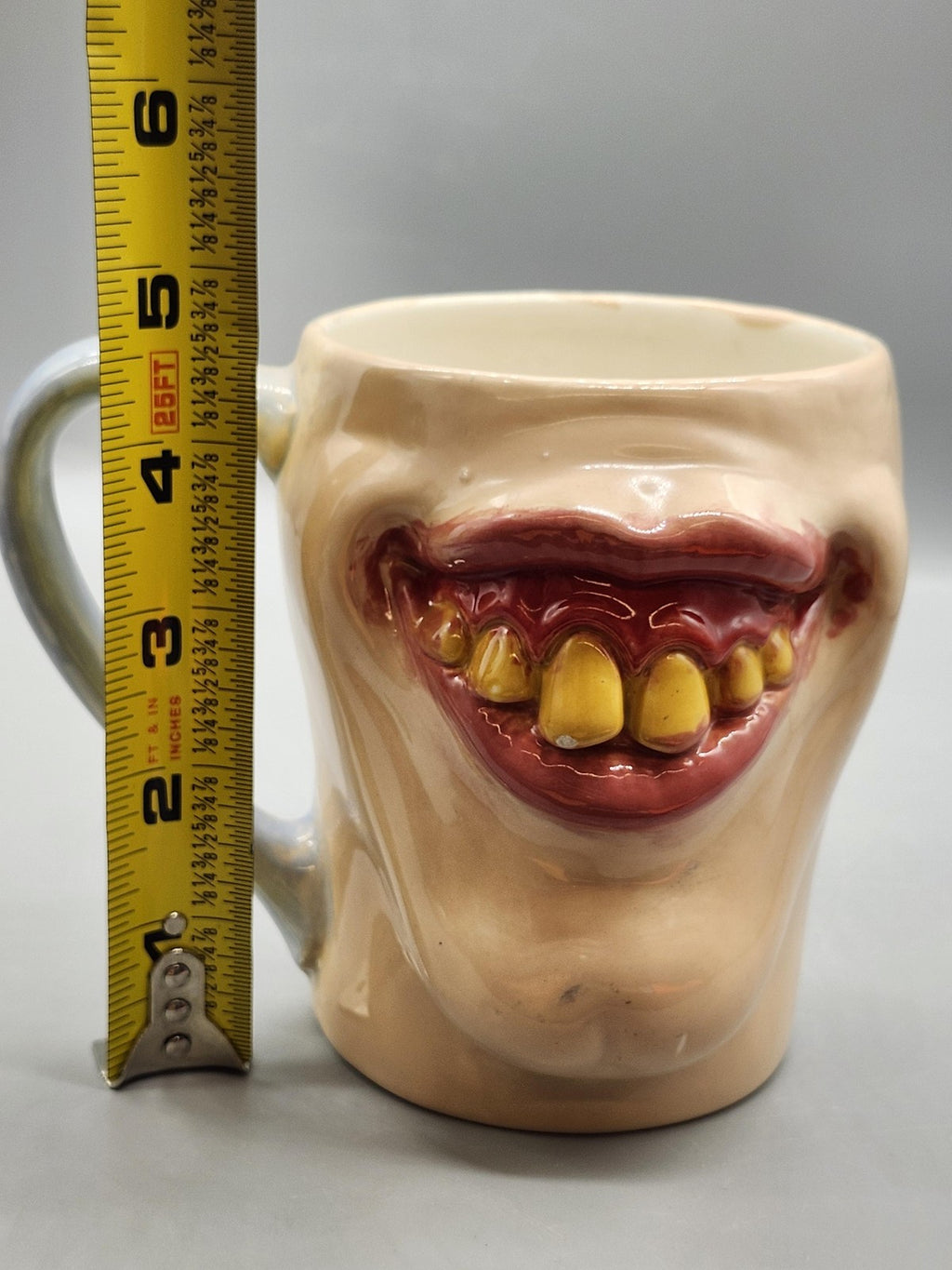 Mayco Nina Face Coffee Mug Beige Ceramic Teeth Smile Novelty Creepy Cup Decor