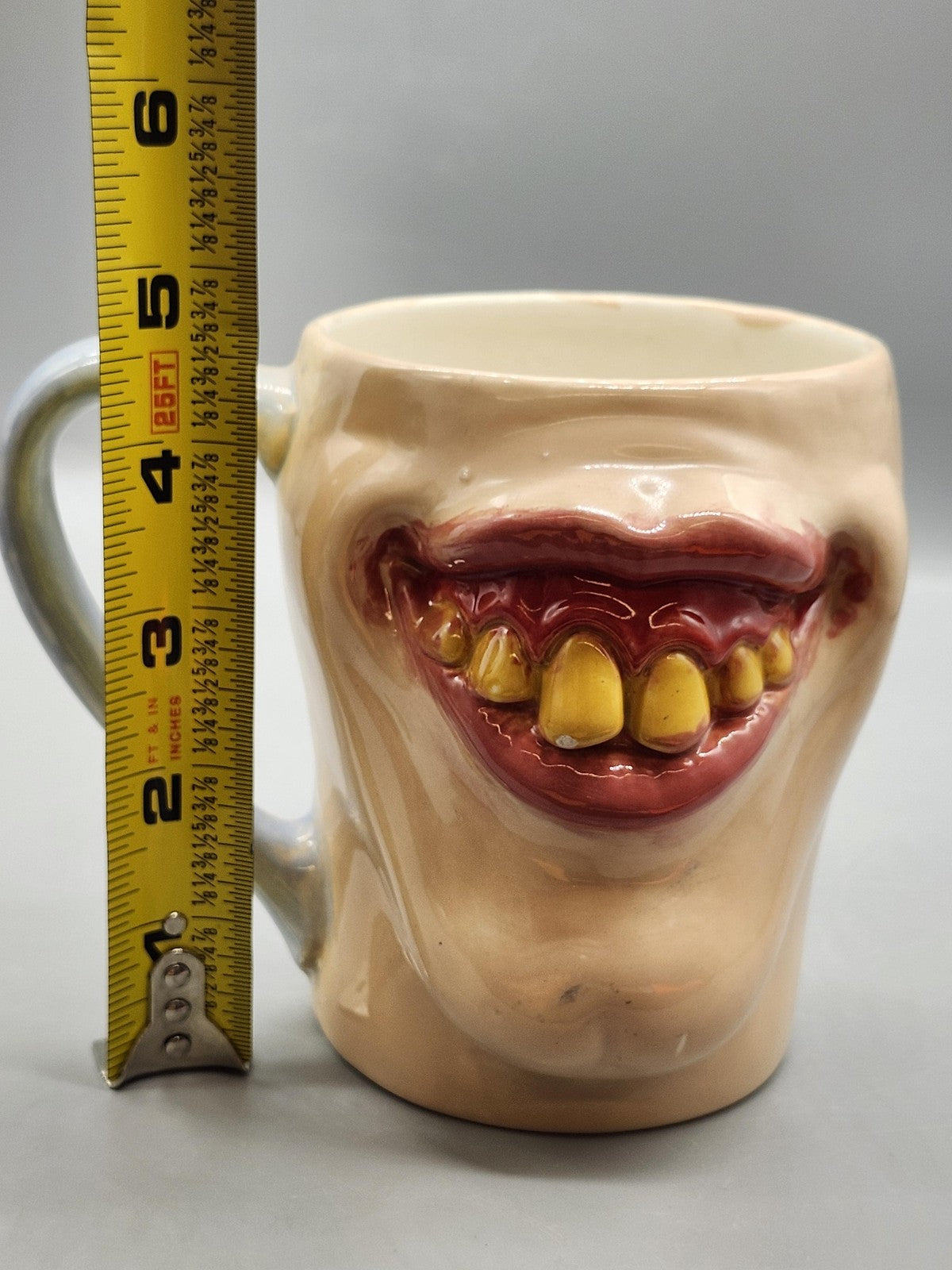Mayco Nina Face Coffee Mug Beige Ceramic Teeth Smile Novelty Creepy Cup Decor