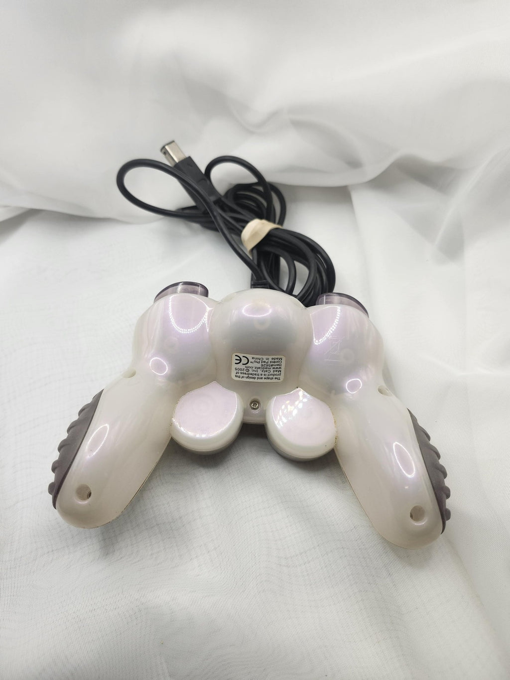 Vintage Mad Catz Control Pad Pro White USB Wired Gamepad Controller Ergonomic