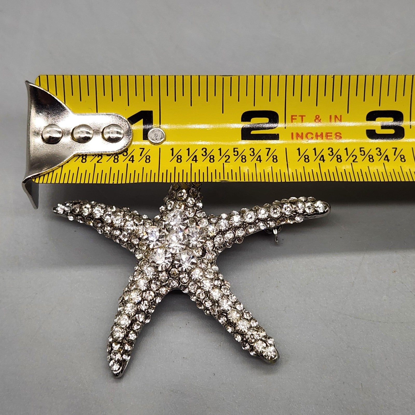 Starfish Brooch Pin Silver Tone Clear Rhinestone Sea Life Beach Jewelry 2.5in