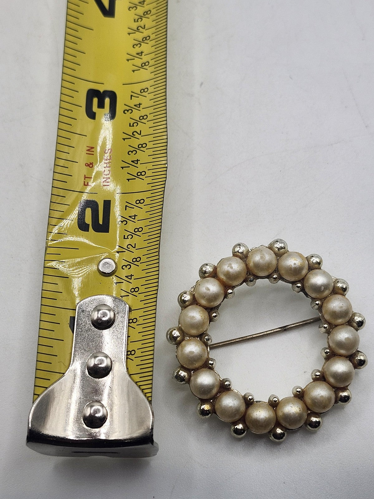 Faux Pearl Wreath Brooch Pin Silver Tone Round Costume Jewelry White Cream