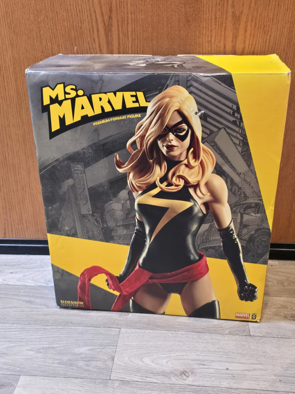 Sideshow Ms Marvel Premium Format Figure Statue Marvel Comics 1/4 Scale w/ Box