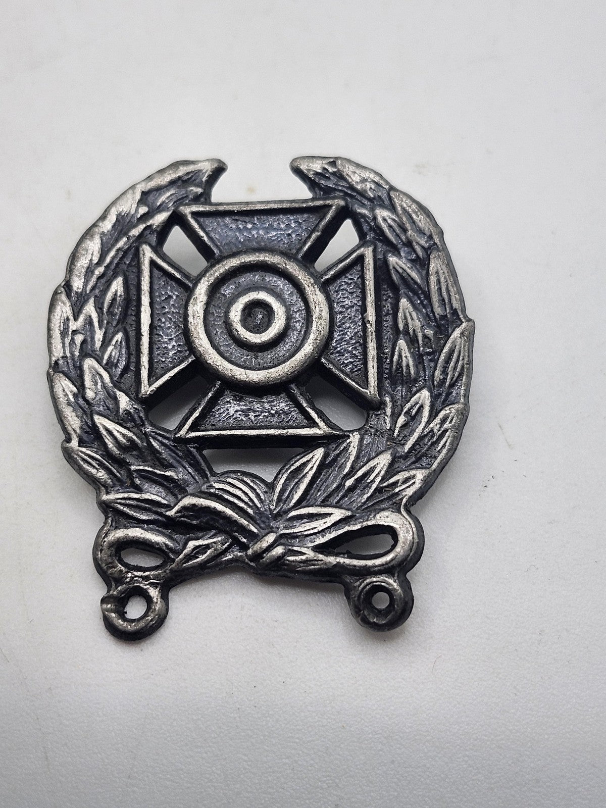Vintage Military Marksmanship Wreath Badge Target Cross Silver Tone Small Metal