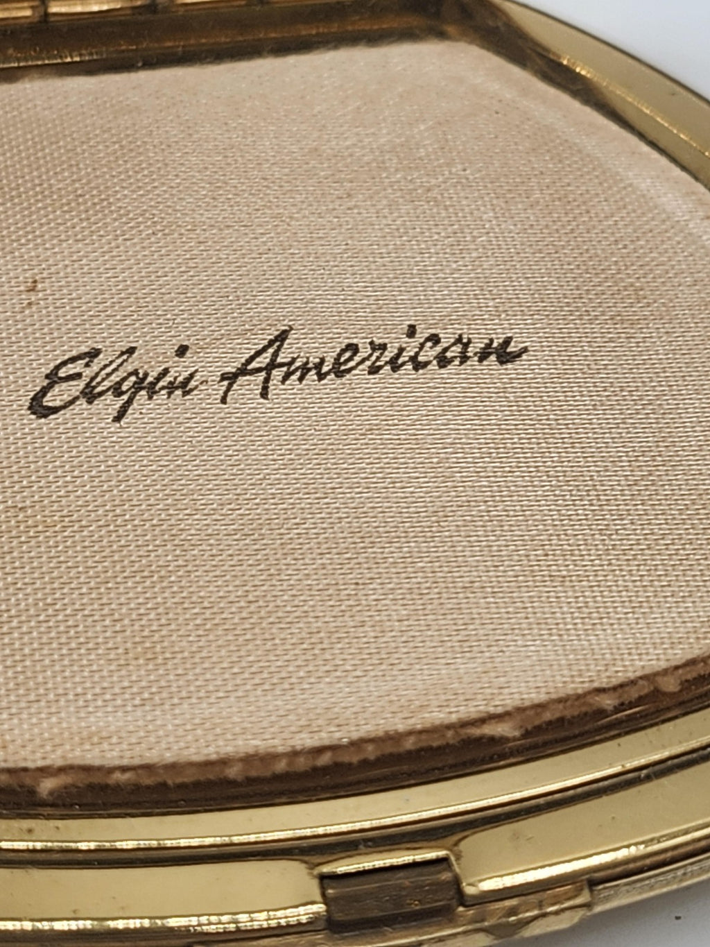Vintage Elgin American Gold Tone Compact Powder Mirror Puff Case USA Makeup