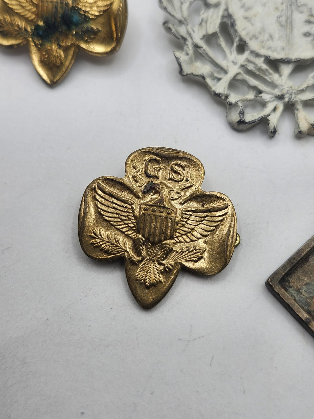 Vintage Girl Scout GS Trefoil Pins Cub Scouts Wolf Medal Lot 5 Brass Gold Tone