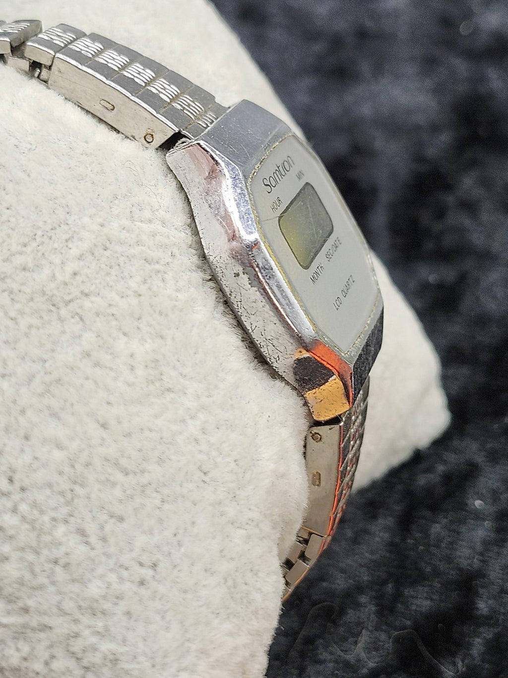 Vintage Samtron Watch Mens Silver Tone LCD Digital Quartz Bracelet Parts
