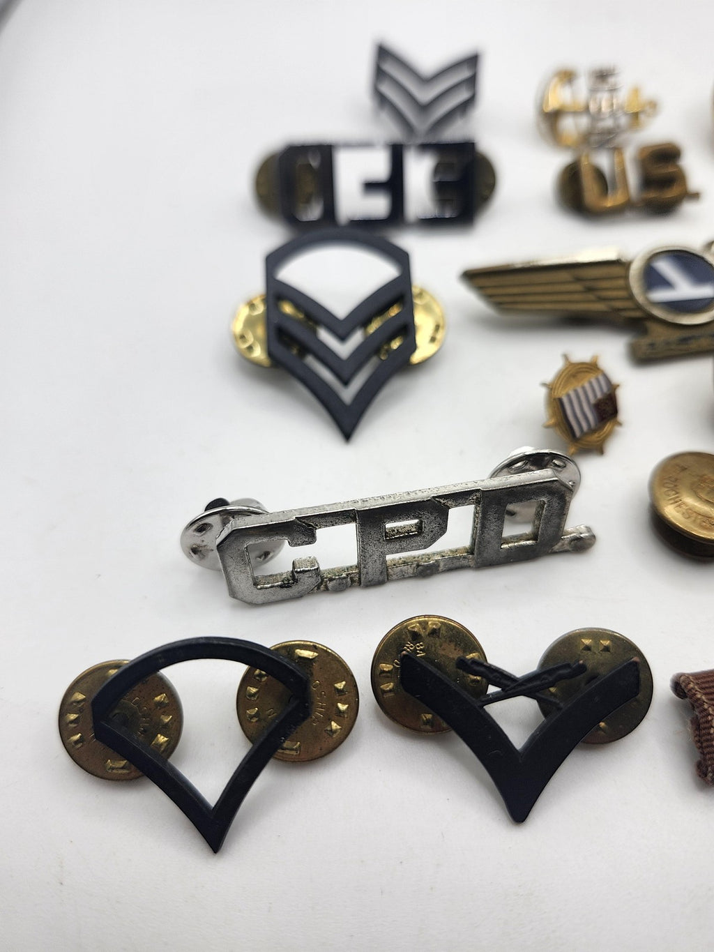 Vintage US Military Insignia Pins Buttons Ribbons Mixed Lot USA Collectible