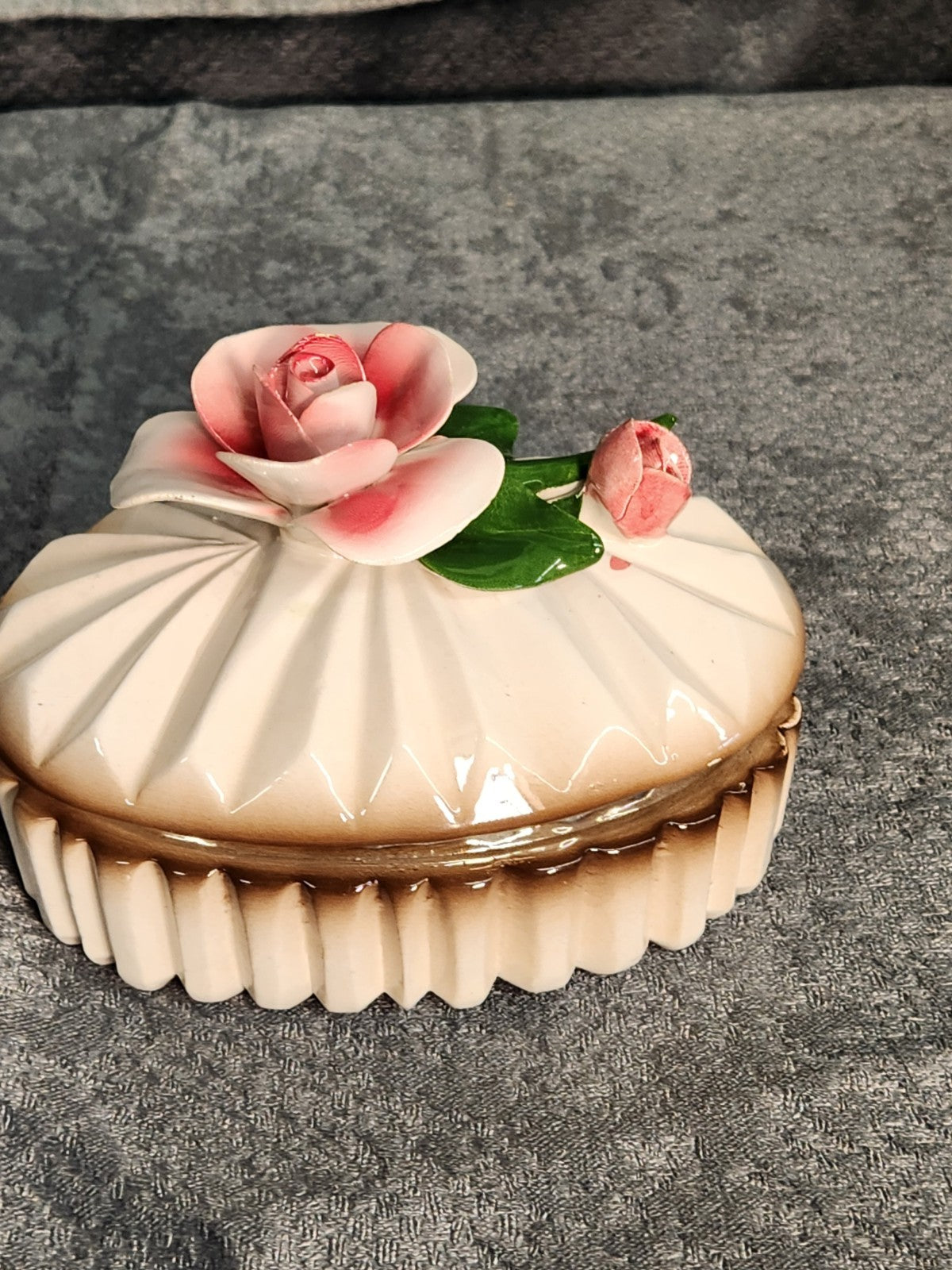 Vintage Porcelain Rose Jewelry Trinket Box Floral Vanity Dresser Keepsake Japan