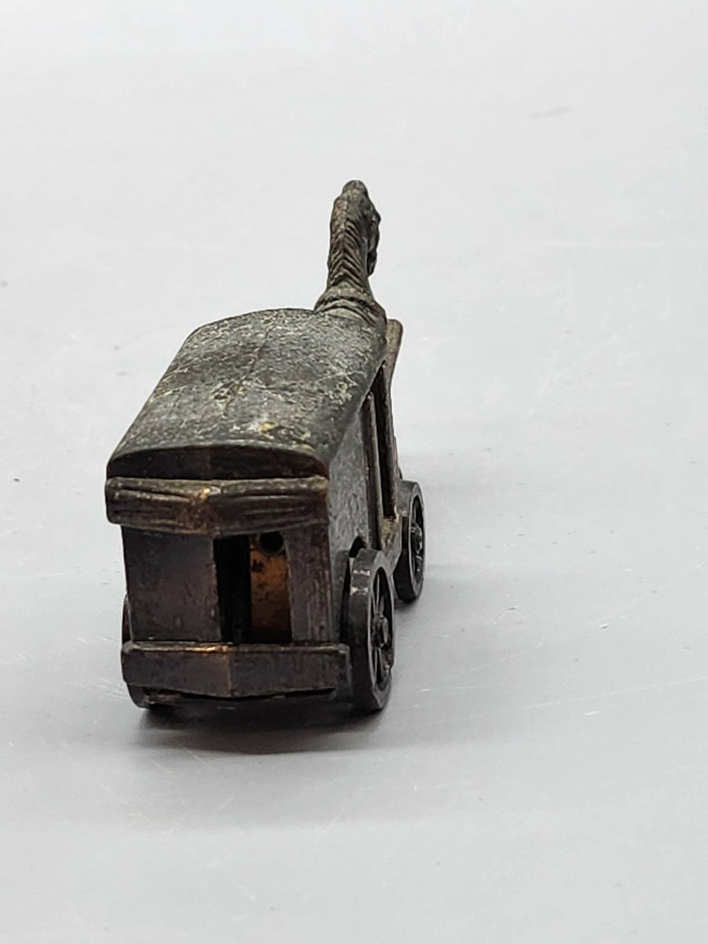 Vintage Gray Zamak Horse Carriage Diecast Toy Small Wagon Hong Kong Vehicle