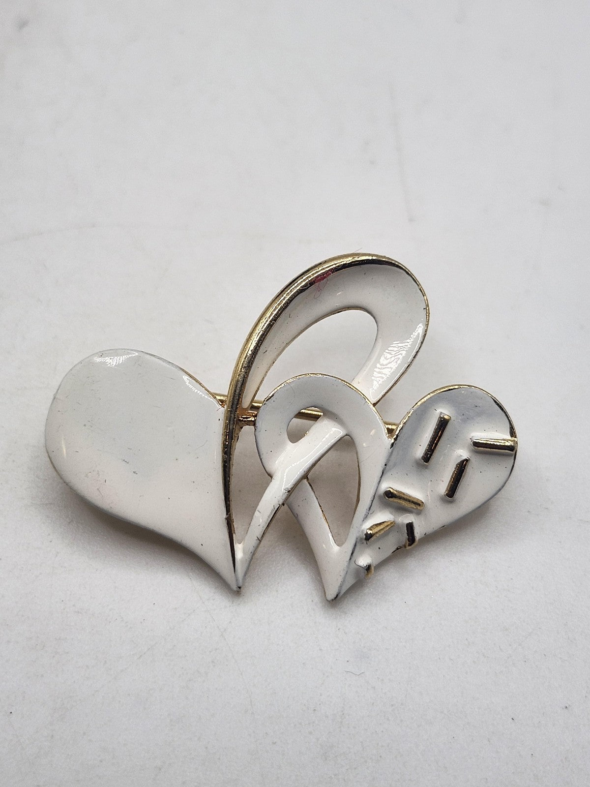 White Enamel Heart Brooch Pin Gold Tone Abstract Love Costume Jewelry Gift