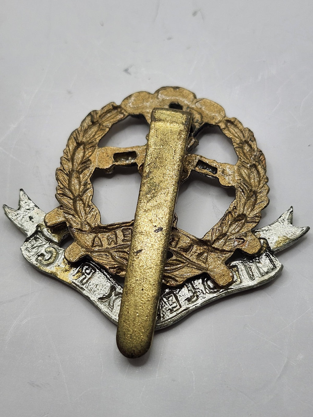 Vintage Middlesex Regiment Cap Badge Small Brass Silver Tone England Militaria