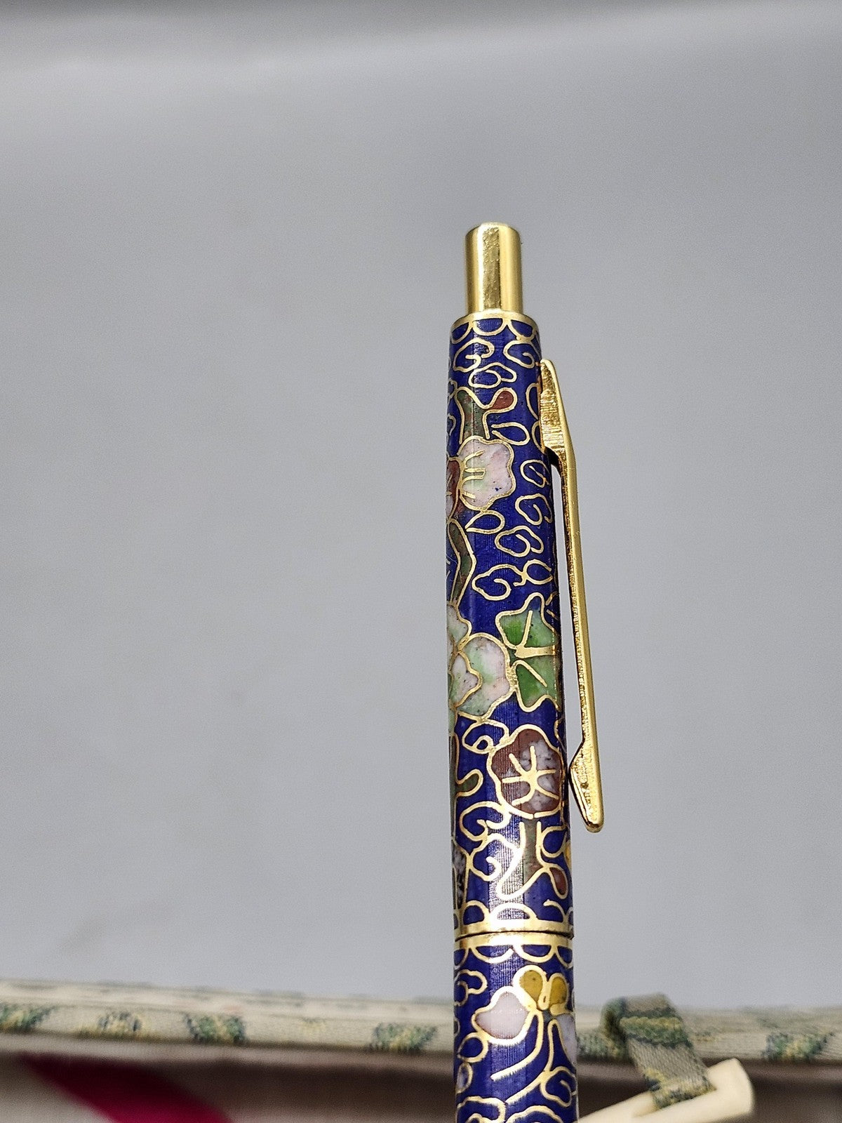 Vintage Cloisonne Click Ballpoint Pen Blue Floral Gold Trim Metal Brocade Box