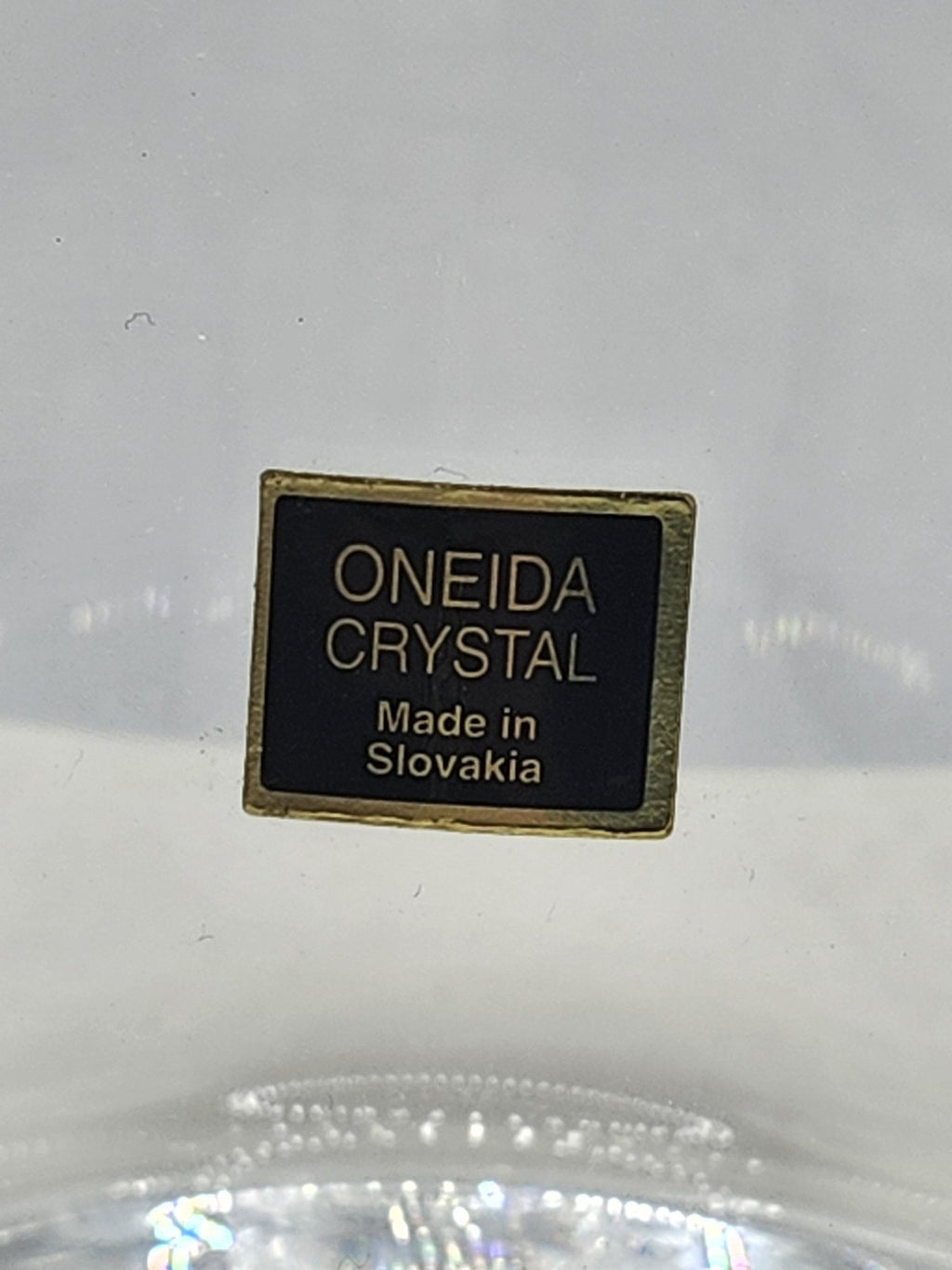 Oneida Crystal Clear Whiskey Decanter Round Stopper Barware Made In Slovakia