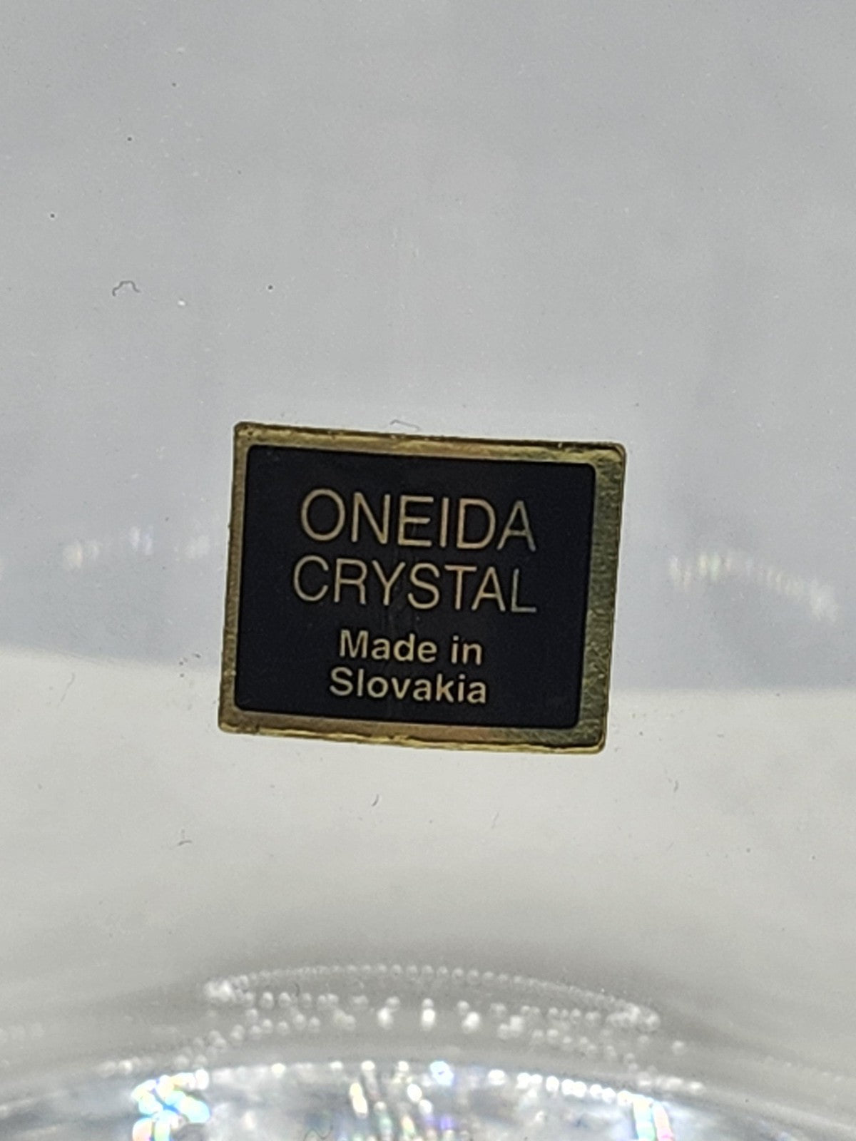 Oneida Crystal Clear Whiskey Decanter Round Stopper Barware Made In Slovakia