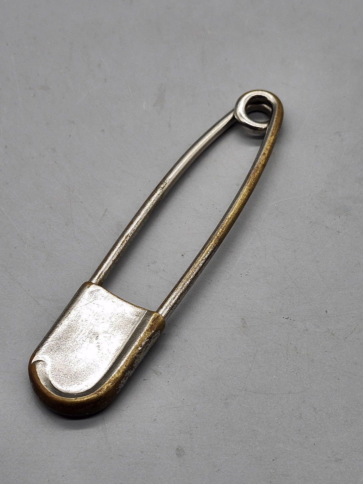 Vintage Risdon Key-Tag Safety Pin Silver Metal Keychain Holder Large Utility