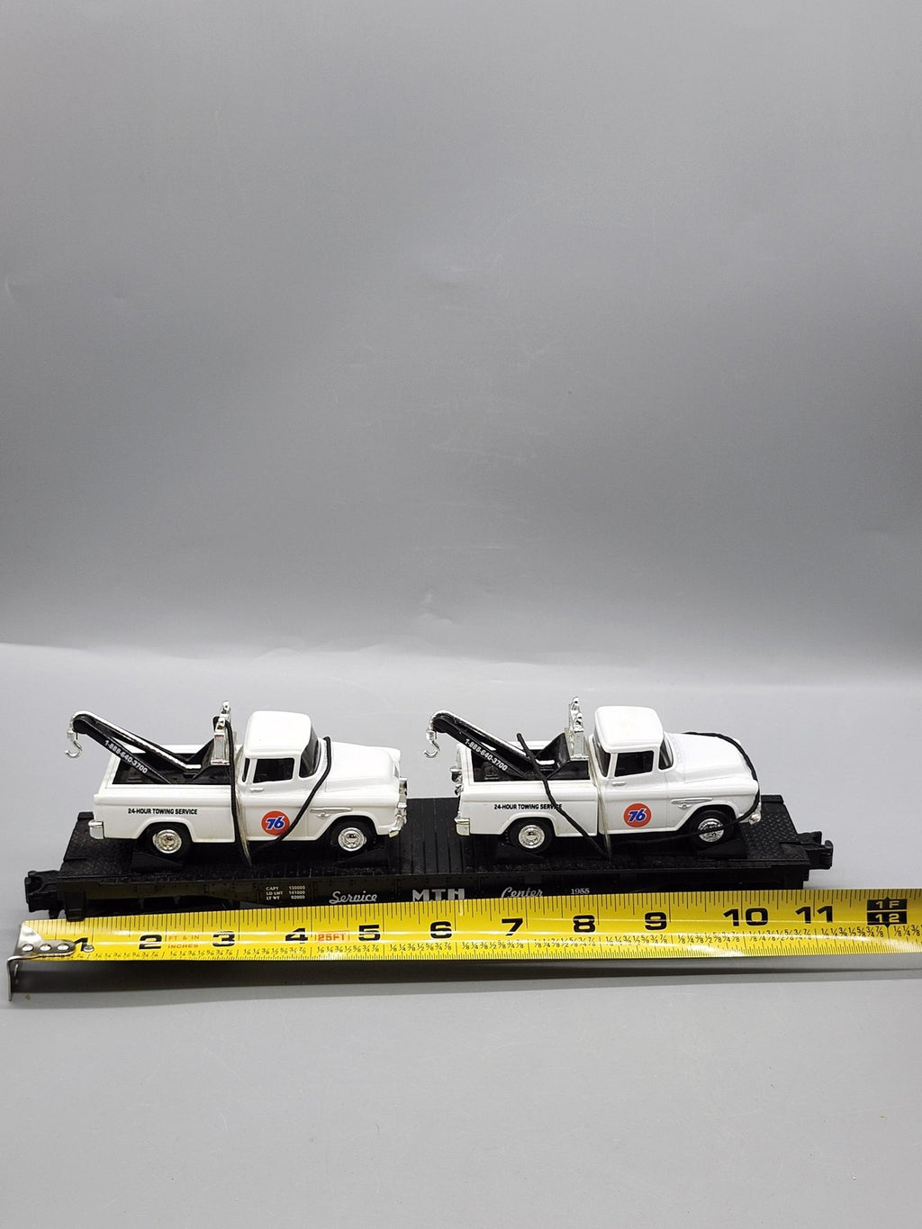 MTH O Gauge Service Center Flat Car 2 Union 76 Tow Trucks 3-Rail Advertising