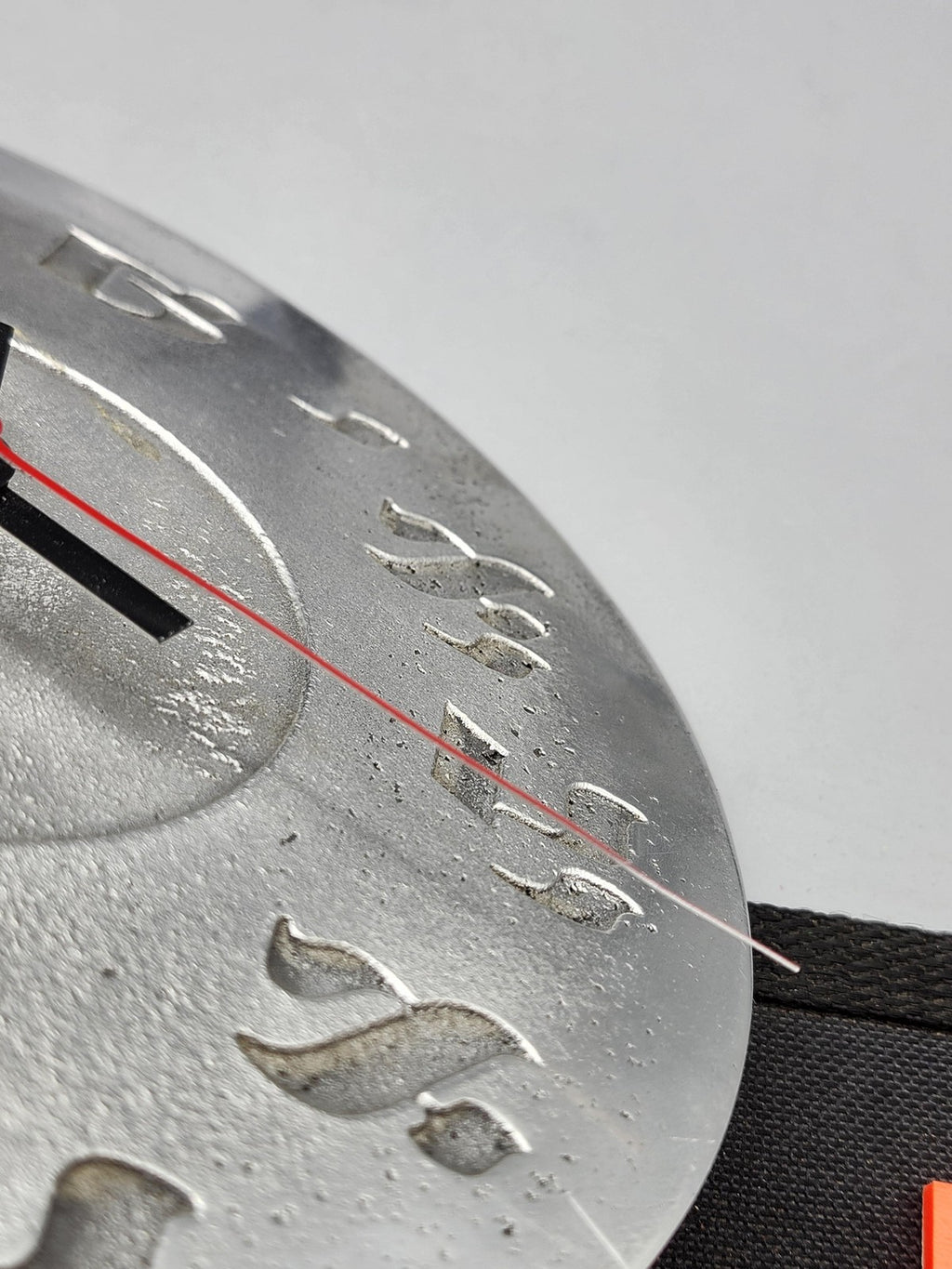Takane Hebrew Desk Clock Round Silver Metal Quartz Judaica Tabletop Modern Decor