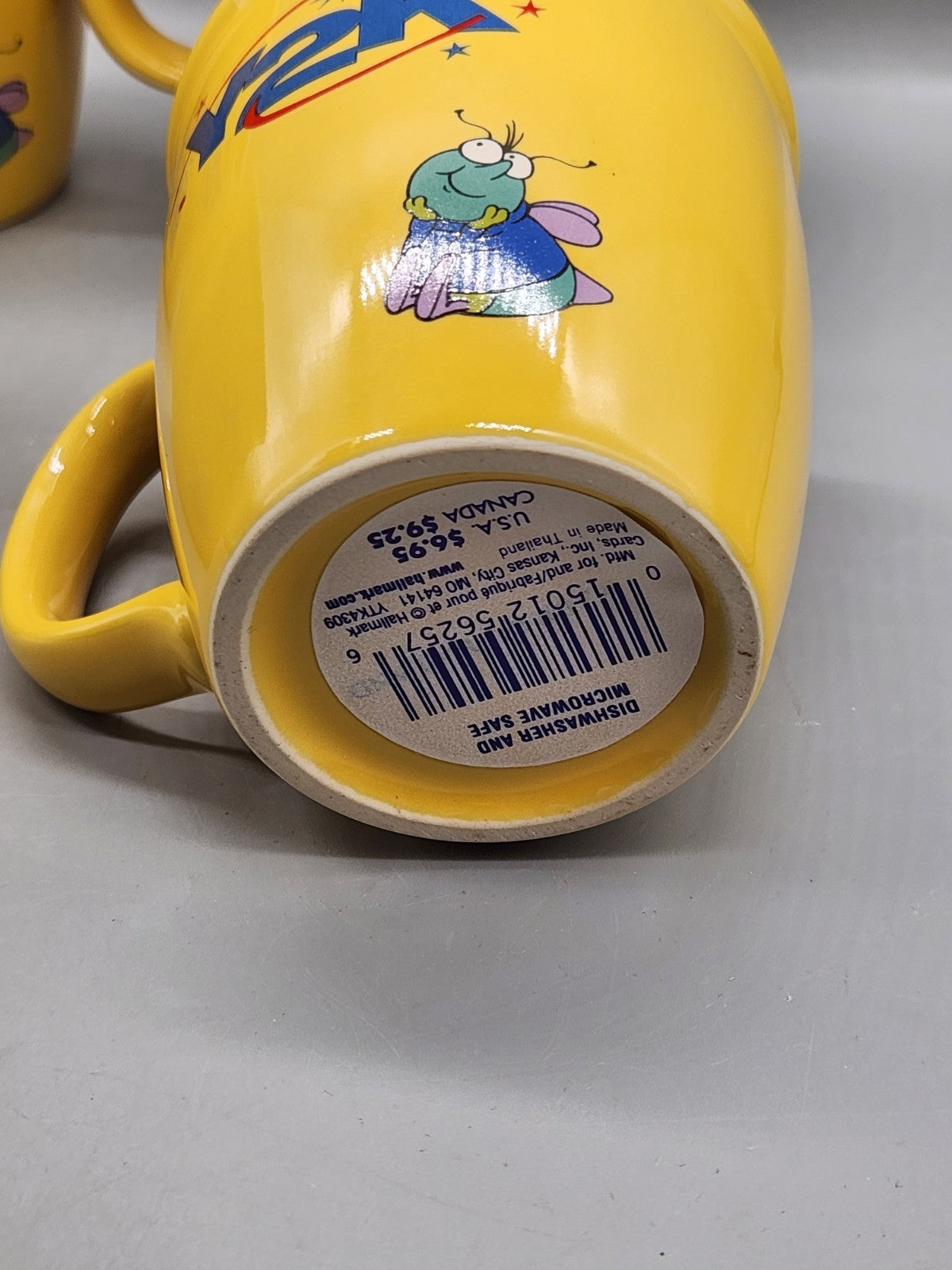 Vintage Y2K Promotional Coffee Mug Set of 4 Yellow Cartoon Fly Gonna Getcha Cups