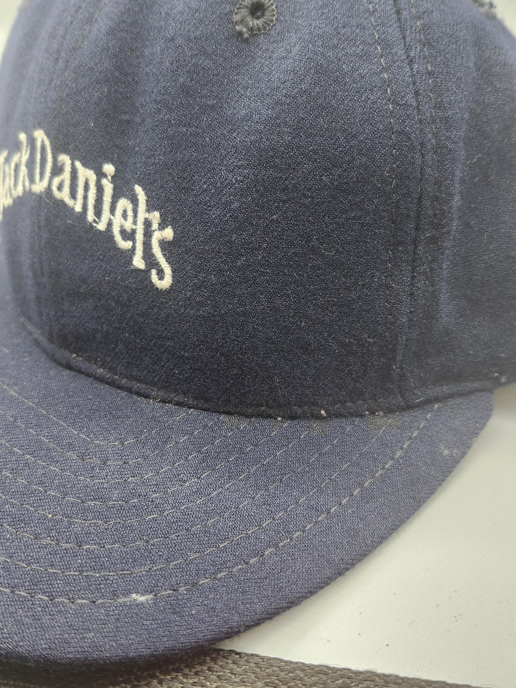 Vintage New Era Jack Daniels Hat Cap Snap Back Mens Medium Blue Beer USA 80s