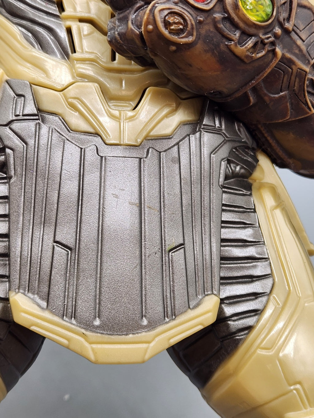 Marvel Avengers Endgame Thanos 14” Electronic Figure Infinity Gauntlet Hasbro...