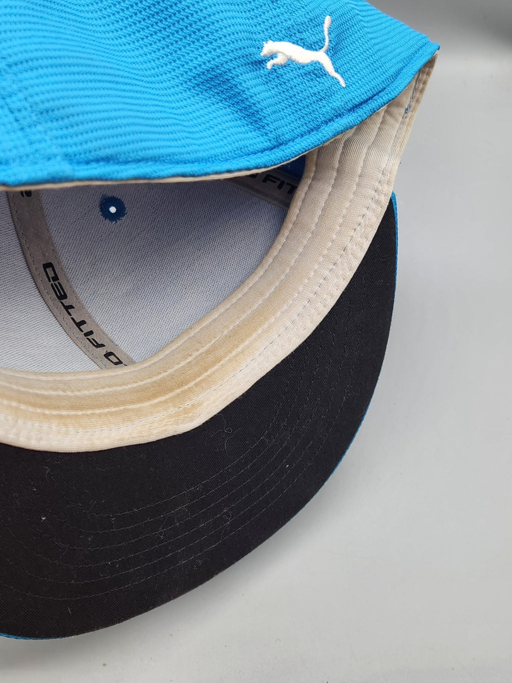 Puma 210 Fitted Blue Performance Golf Hat Cap L/XL White Trim FlexFit