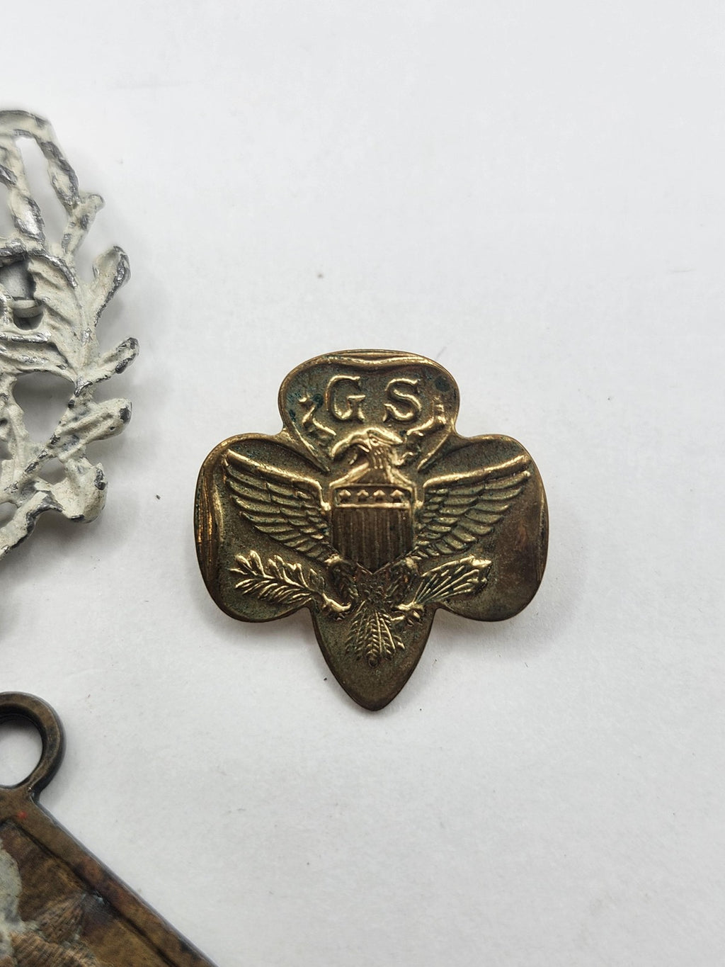 Vintage Girl Scout GS Trefoil Pins Cub Scouts Wolf Medal Lot 5 Brass Gold Tone