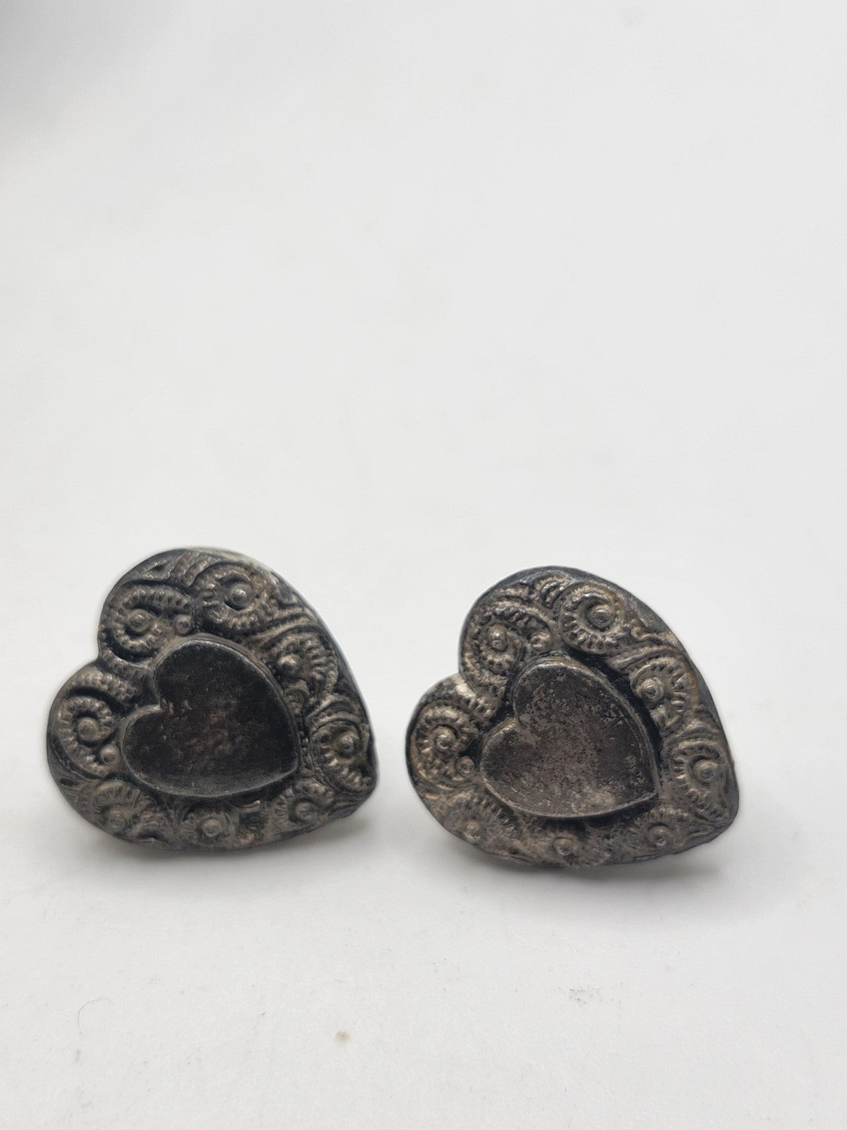 Vintage Heart Screw Back Earrings Silver Tone Scroll Costume Jewelry 1 Inch