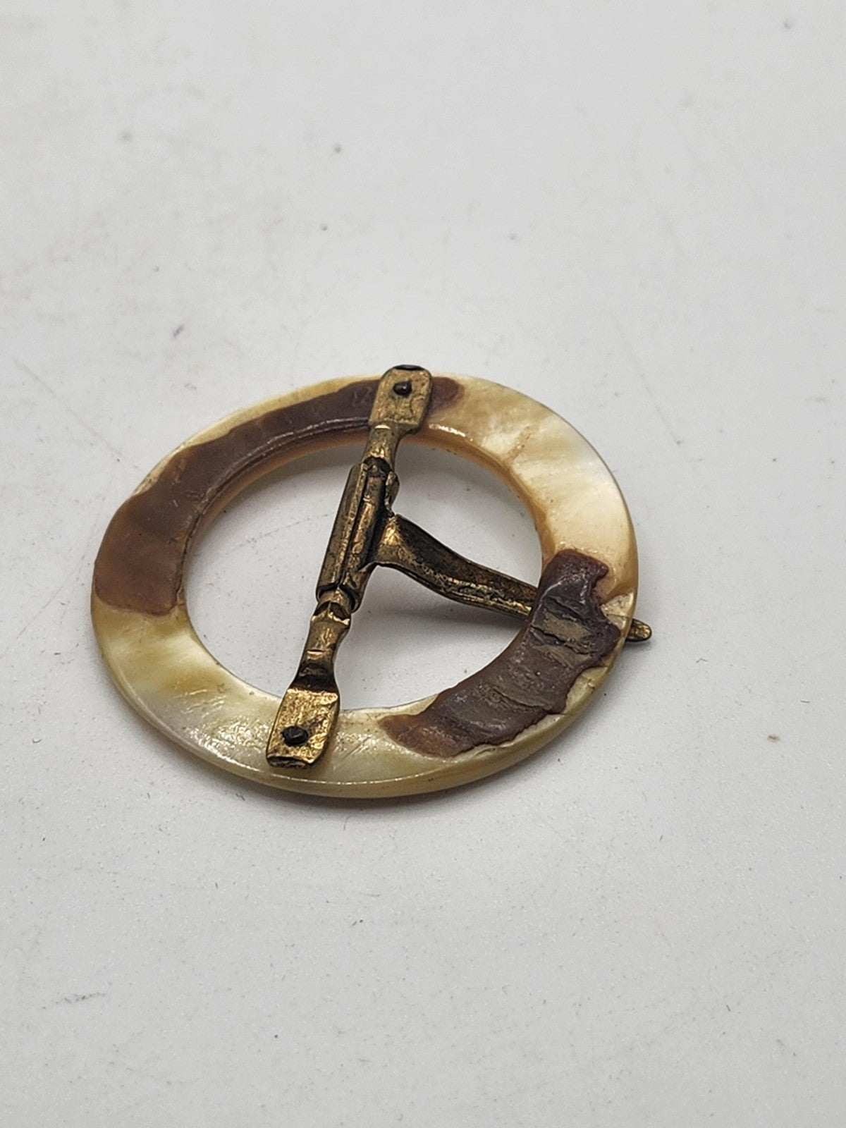 Vintage Mother Of Pearl Round Belt Buckle Brass Tongue Small White Fastening