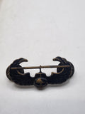 Vintage US Military Pilot Aviator Wings Pin Bronze Tone Insignia USA Badge
